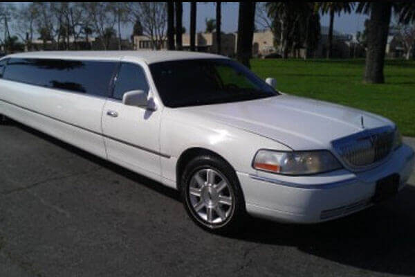 10 Passenger Stretch Limo - Lincoln 
